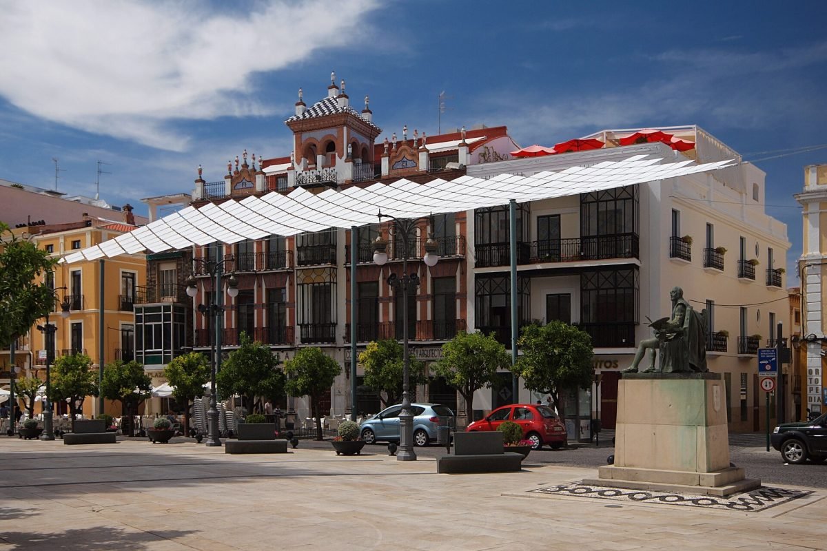 Badajoz, Plaza de España, Ed. Alvarez Buiza